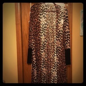Leopard duster
